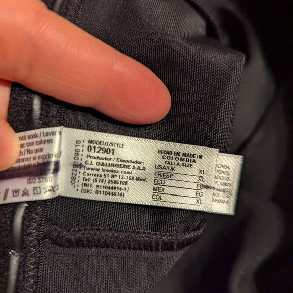 NWOT Leonisa Extra High Waisted Firm Compression Leggings in Black, Size… - Picture 10 of 11